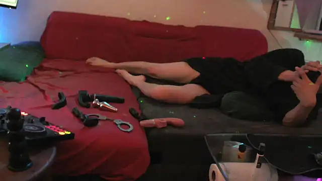 davidgntxxxxx online show from November 24, 2025, 7:58 pm