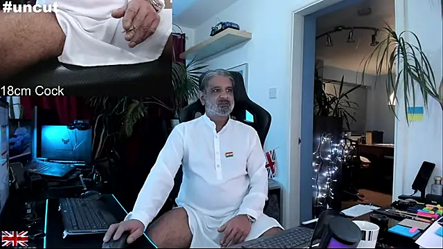 OnlineBossUK online show from November 15, 2025, 4:33 pm