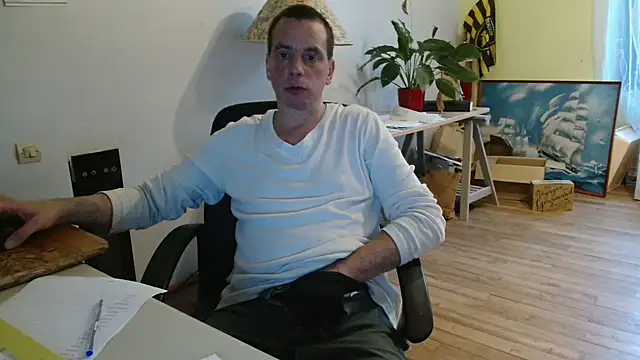 Snapshot of cloupefun chatting on September 29, 2025, 5:58 am cloupefun online show from September 29, 2025, 5:58 am