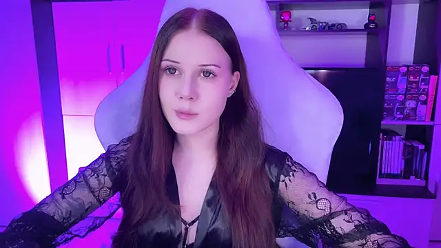 Snapshot of jasminevine chatting on February 6, 2025, 11:48 pm jasminevine online show from February 6, 2025, 11:48 pm