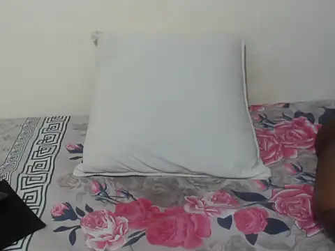 Snapshot of queen__ebony chatting on March 1, 2025, 3:16 pm queen ebony online show from March 1, 2025, 3:16 pm