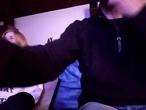 coolkasal online show from April 15, 2026, 9:04 pm