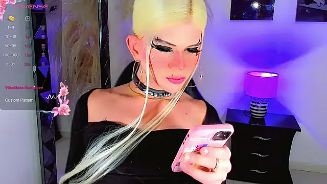 Snapshot of harrleyhott21 chatting on February 9, 2025, 5:29 am harrleyhott21 online show from February 9, 2025, 5:29 am