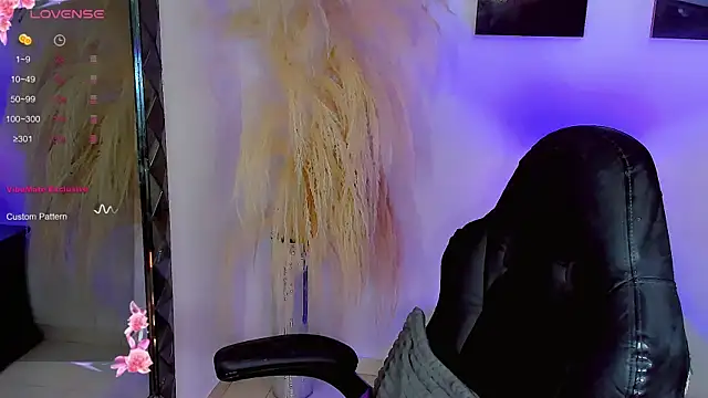 Snapshot of harrleyhott21 chatting on February 17, 2025, 10:40 am harrleyhott21 online show from February 17, 2025, 10:40 am