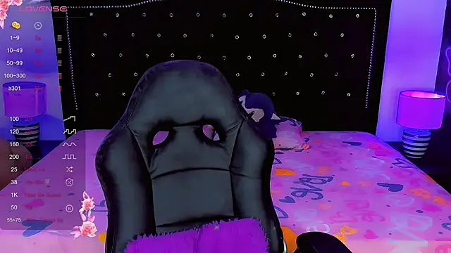 Snapshot of harrleyhott21 chatting on February 26, 2025, 10:05 am harrleyhott21 online show from February 26, 2025, 10:05 am