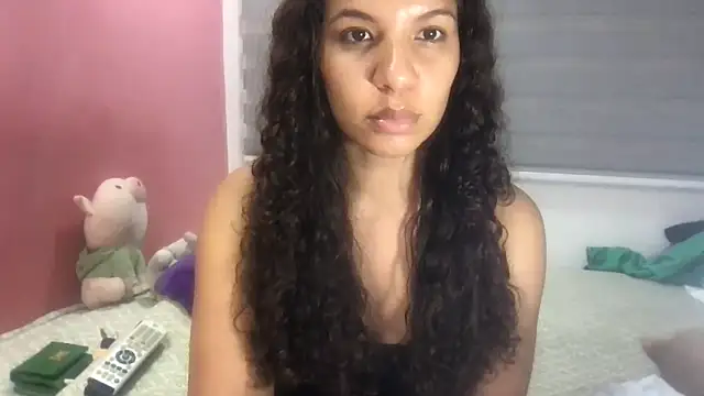 gatubelahot online show from September 24, 2025, 11:54 pm