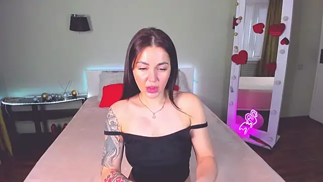CrazyMilanka online show from March 2, 2025, 11:19 am
