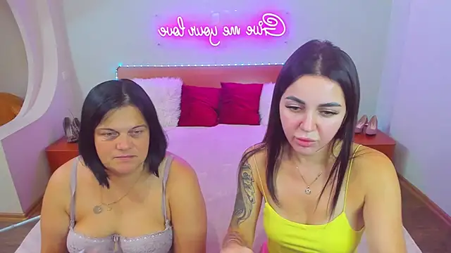 CrazyMilanka online show from September 10, 2025, 12:04 pm