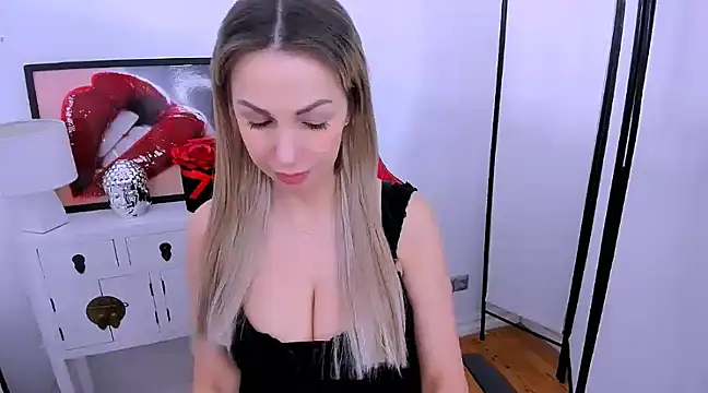 PamelaFlowers online show from March 10, 2025, 8:17 am