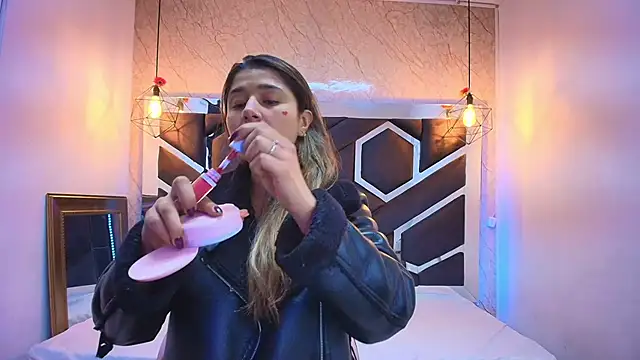 lilith nv online show from November 1, 2025, 12:32 pm