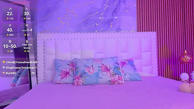 kinkylittlegirll online show from April 8, 2026, 2:35 am