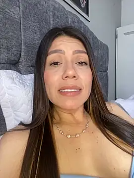 martina contreras online show from March 8, 2026, 7:06 pm