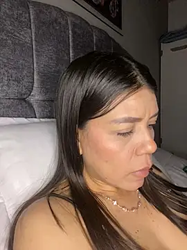 martina contreras online show from April 5, 2026, 3:13 am