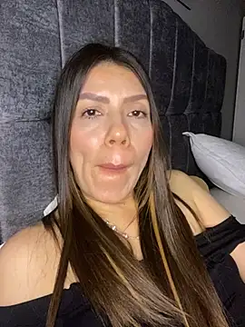 Snapshot of martina_contreras chatting on March 4, 2026, 4:09 am martina contreras online show from March 4, 2026, 4:09 am