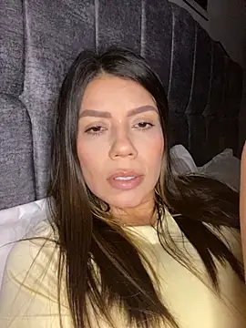 Snapshot of martina_contreras chatting on February 7, 2026, 4:09 am martina contreras online show from February 7, 2026, 4:09 am