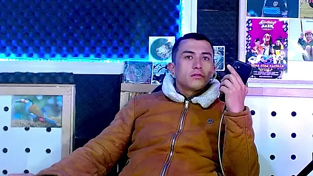 Darko0717 online show from March 14, 2025, 9:21 pm