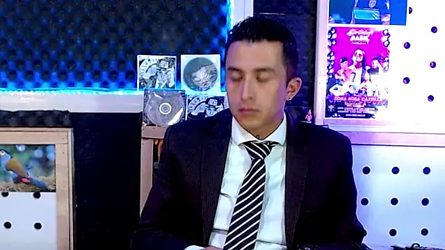 Darko0717 online show from March 3, 2025, 5:52 pm