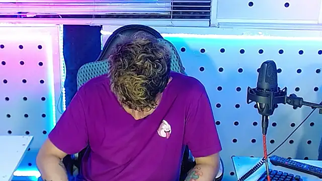 Darko0717 online show from September 30, 2025, 1:33 am