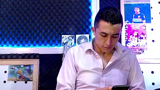 Darko0717 online show from February 19, 2025, 9:03 pm