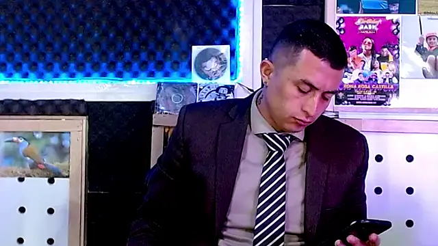 Darko0717 online show from March 11, 2025, 1:23 pm