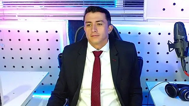 Darko0717 online show from October 28, 2025, 11:53 am