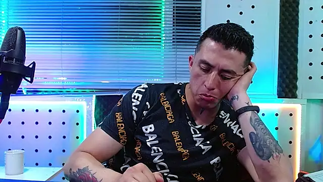 Darko0717 online show from April 13, 2026, 12:58 am