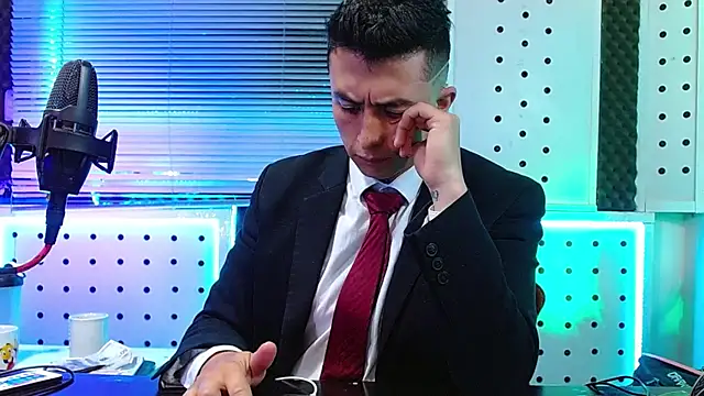 Darko0717 online show from April 12, 2026, 12:52 pm