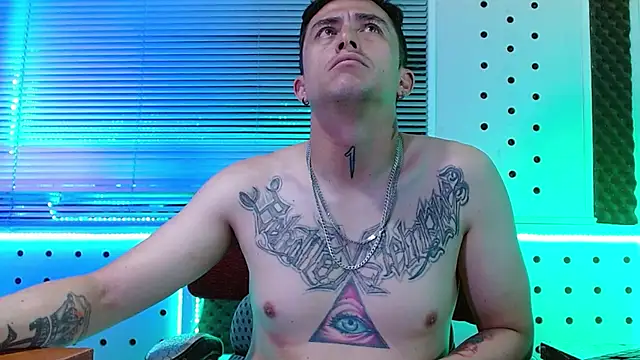 Snapshot of Darko0717 chatting on May 20, 2026, 3:31 pm Darko0717 online show from May 20, 2026, 3:31 pm