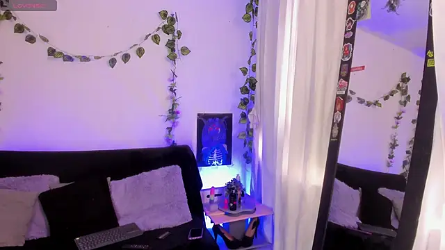 Snapshot of Cata_green chatting on September 19, 2025, 8:02 pm Cata green online show from September 19, 2025, 8:02 pm