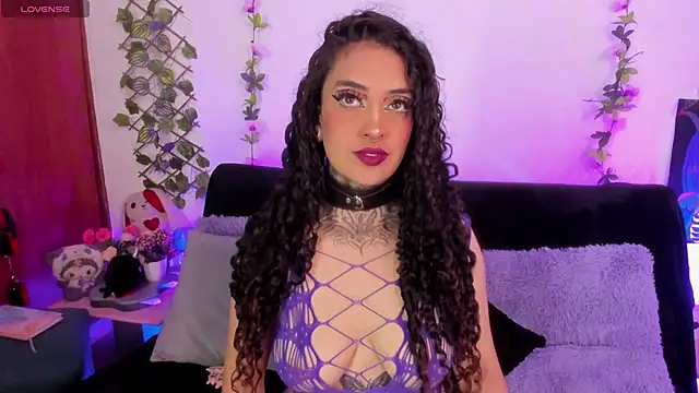 Snapshot of Cata_green chatting on September 18, 2025, 8:12 pm Cata green online show from September 18, 2025, 8:12 pm