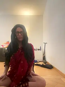 Snapshot of sarahmarais22 chatting on December 3, 2024, 10:12 am sarahmarais22 online show from December 3, 2024, 10:12 am