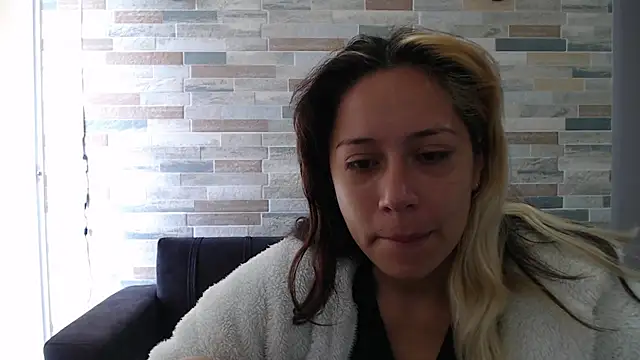 MommyMiaWs online show from October 2, 2025, 2:31 pm