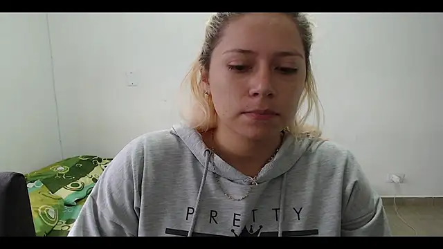 MommyMiaWs online show from February 13, 2025, 12:54 pm