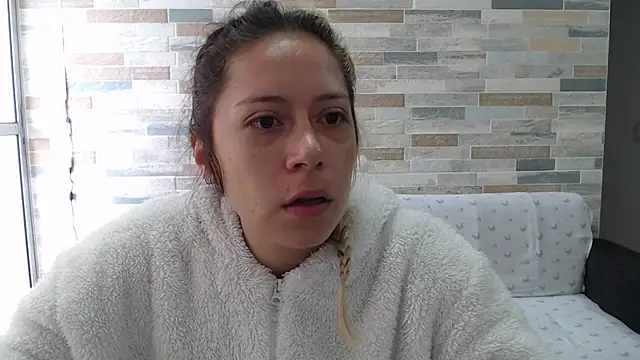 MommyMiaWs online show from October 7, 2025, 1:12 pm