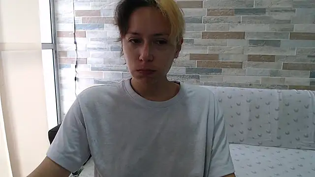 MommyMiaWs online show from September 25, 2025, 1:06 pm