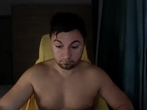 Snapshot of HankMalone chatting on October 13, 2025, 4:14 am HankMalone online show from October 13, 2025, 4:14 am