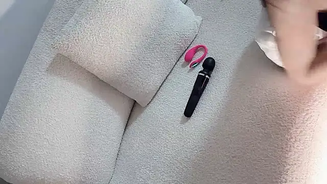 Snapshot of Serena-AU chatting on September 15, 2025, 2:17 pm Serena-AU online show from September 15, 2025, 2:17 pm