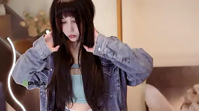 Snapshot of Serena-AU chatting on March 21, 2025, 3:02 pm Serena-AU online show from March 21, 2025, 3:02 pm