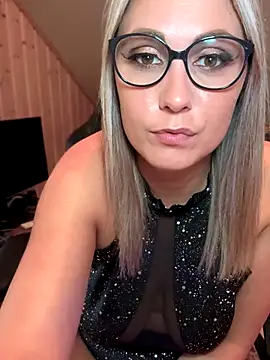 Leanymphoo online show from September 26, 2025, 8:54 am