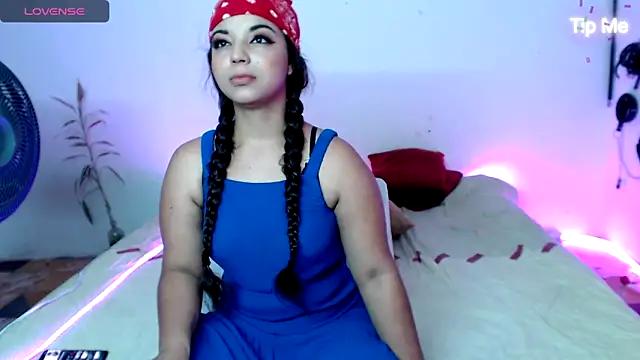 SweetKathy2 online show from November 1, 2025, 8:25 pm