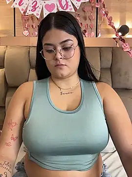 Snapshot of im_mou_ chatting on February 16, 2026, 12:26 pm im mou online show from February 16, 2026, 12:26 pm