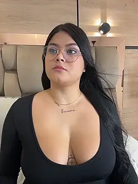 Snapshot of im_mou_ chatting on February 23, 2026, 1:01 pm im mou online show from February 23, 2026, 1:01 pm