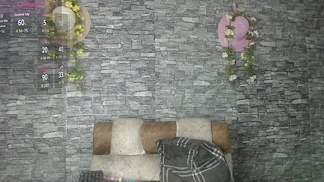 Snapshot of Danna_Paolaa_ chatting on October 18, 2025, 7:49 pm Danna Paolaa online show from October 18, 2025, 7:49 pm