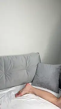 Mia Roxie online show from December 2, 2025, 2:56 am