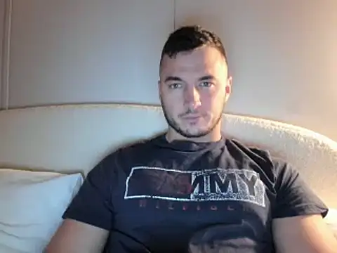 paulblack21 online show from April 10, 2026, 7:43 pm