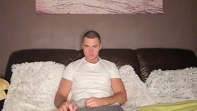 Snapshot of paulblack21 chatting on November 1, 2025, 6:24 pm paulblack21 online show from November 1, 2025, 6:24 pm