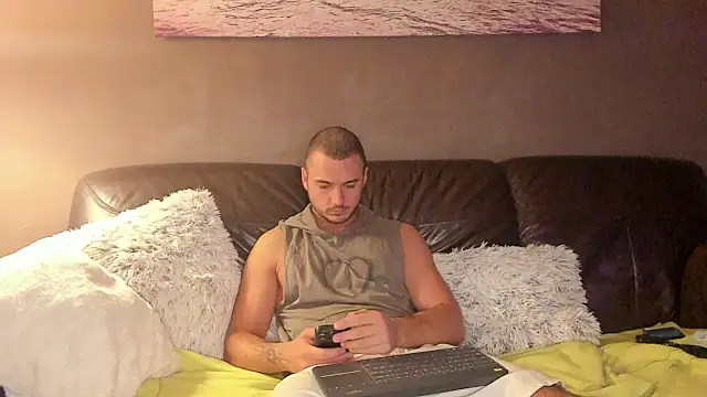 Snapshot of paulblack21 chatting on October 26, 2025, 12:55 am paulblack21 online show from October 26, 2025, 12:55 am