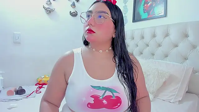 Snapshot of NayaWayne chatting on March 21, 2025, 4:18 pm NayaWayne online show from March 21, 2025, 4:18 pm