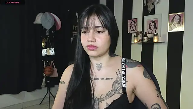 val bardot online show from February 27, 2025, 10:33 am