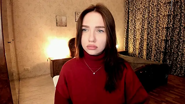 GracefulLook online show from October 10, 2025, 4:02 am